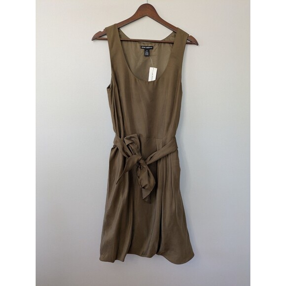 Club Monaco Silk Sardinia Dress Belted Olive Wedding Guest Bubble Hem Sz 10 NWT - Picture 1 of 9